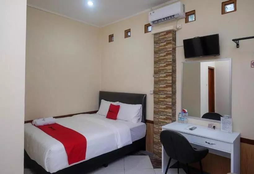 ホテル Reddoorz Syariah Near Kampus Unsoed Purwokerto
