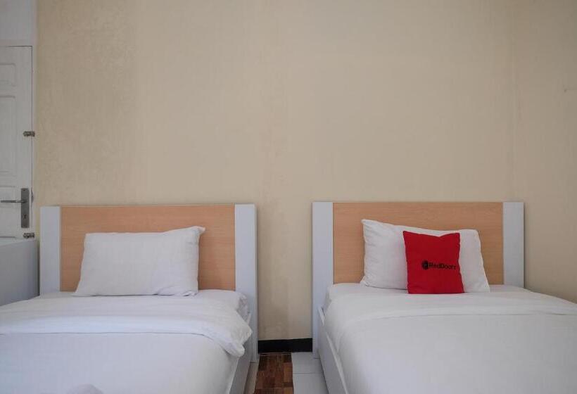 فندق Reddoorz Syariah Near Kampus Unsoed Purwokerto