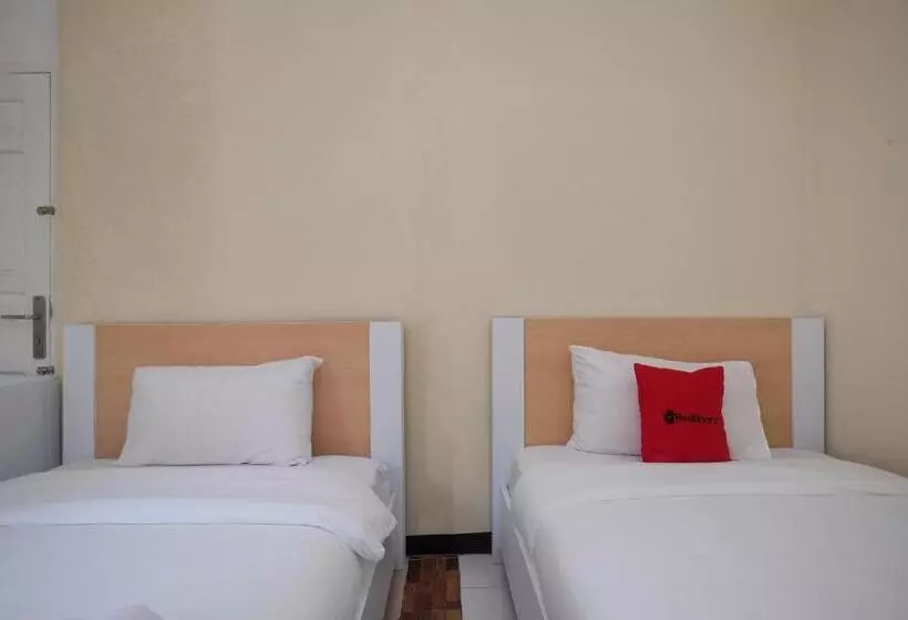 ホテル Reddoorz Syariah Near Kampus Unsoed Purwokerto