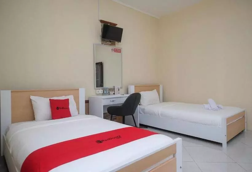 ホテル Reddoorz Syariah Near Kampus Unsoed Purwokerto