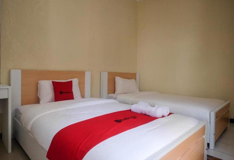 فندق Reddoorz Syariah Near Kampus Unsoed Purwokerto