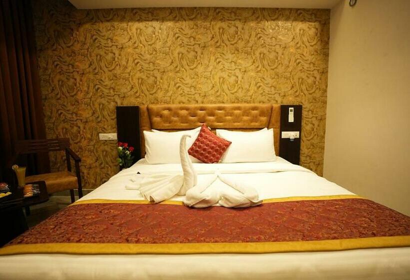 Hotel Royal Nandanaa