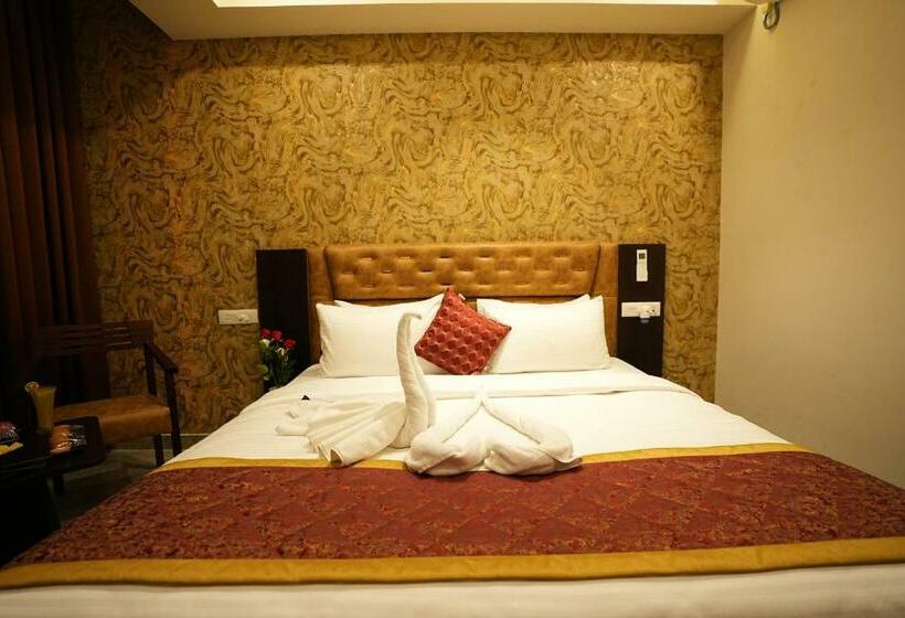 Hotel Royal Nandanaa