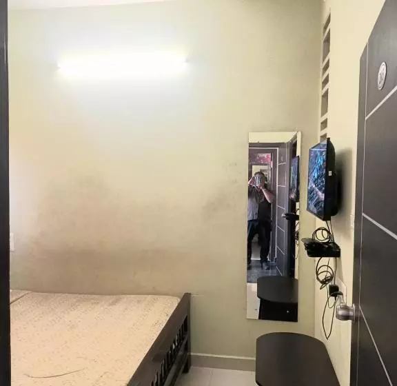 Hotelli Sri Vinayaka Comforts