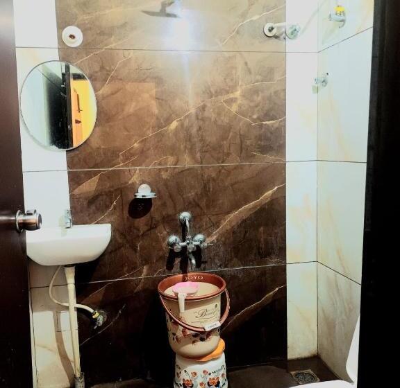 Hotel Sri Vinayaka Comforts