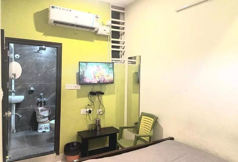 Hotelli Sri Vinayaka Comforts