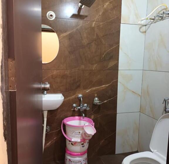 호텔 Sri Vinayaka Comforts