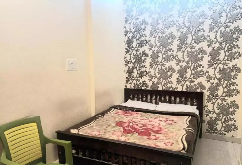 Hotelli Sri Vinayaka Comforts