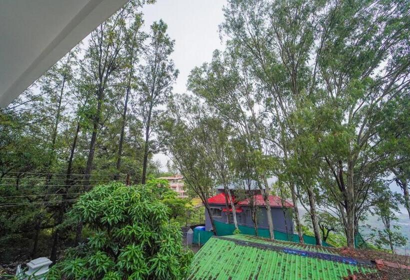 호텔 The Signature Crest