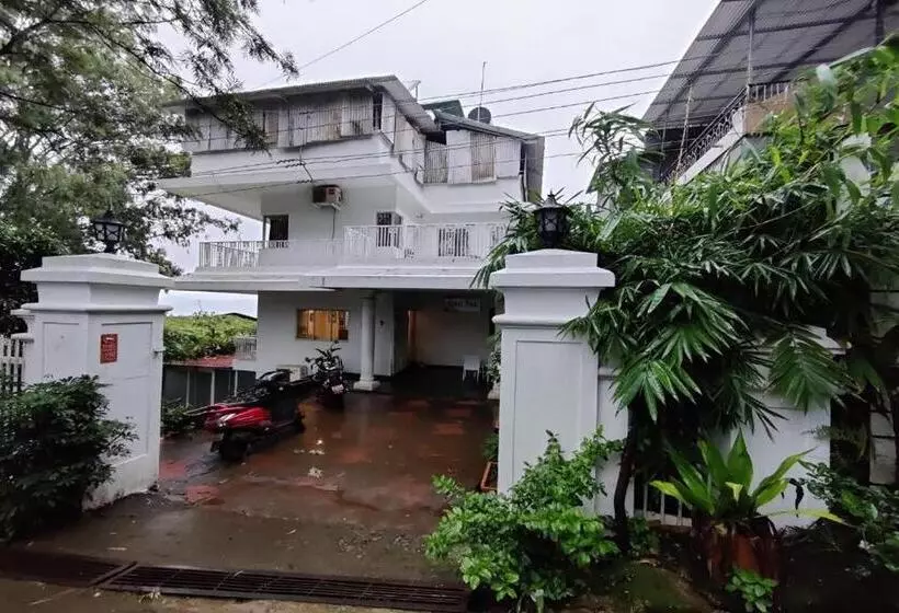 Hotelli The Signature Crest