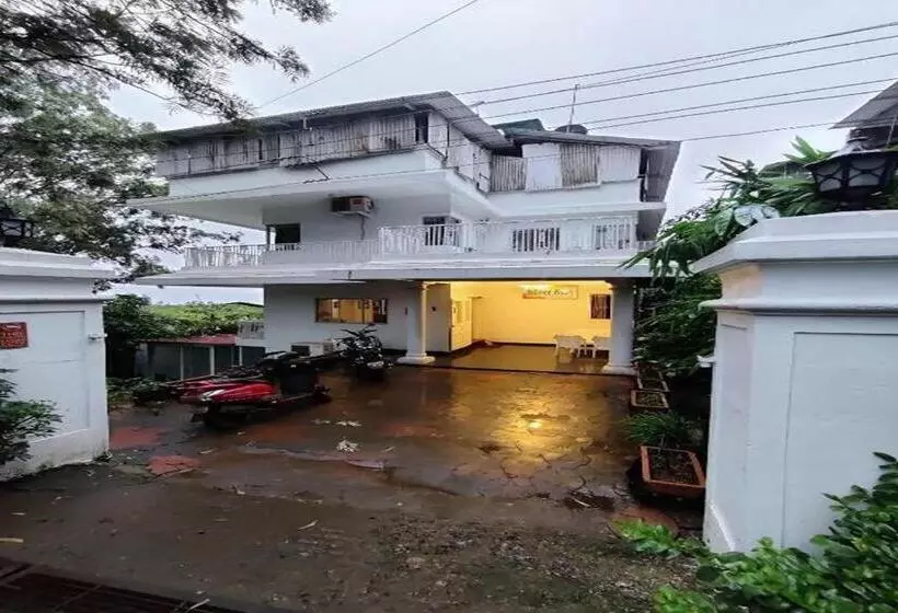 Hotelli The Signature Crest