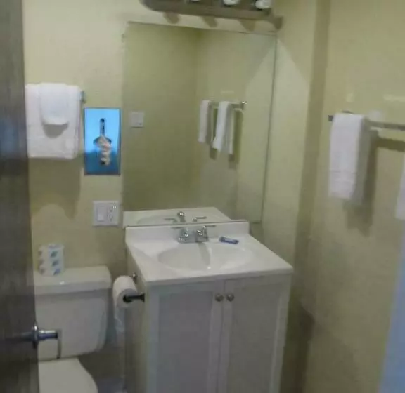 Travelors Lodge Motel & Rv Park Us 287&us 96