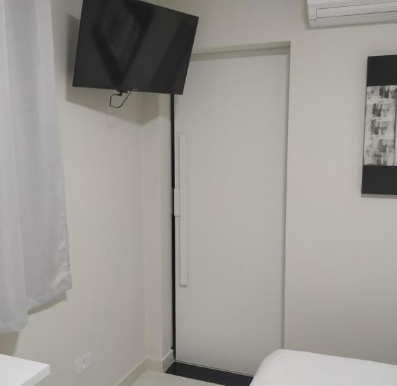 بنسيون A Pousadinha