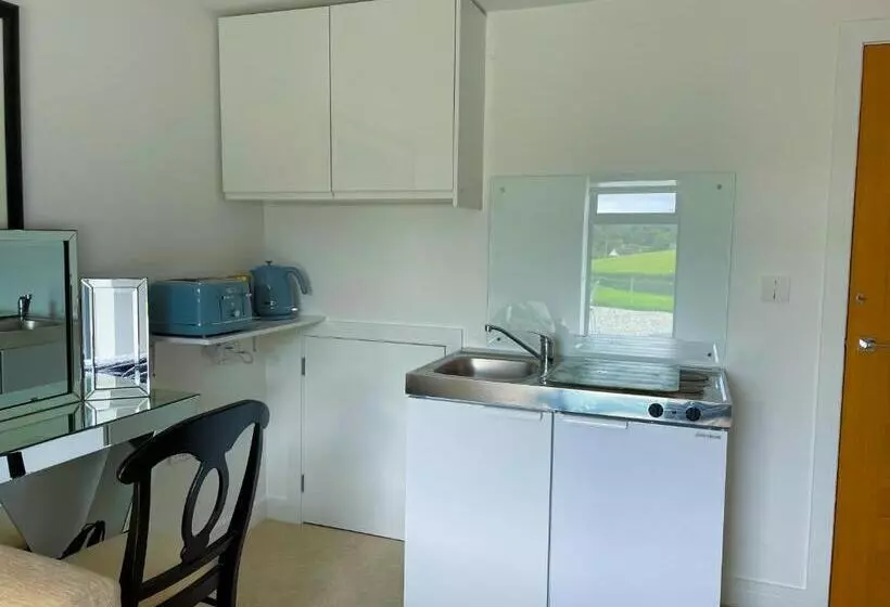 ペンション The Retreat, Sauna & Hot Tub, Charming & Cosy Gem