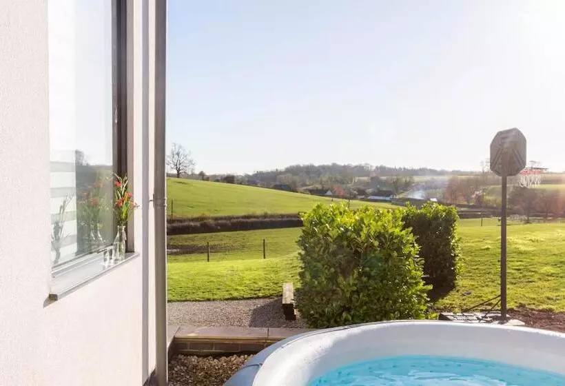 ペンション The Retreat, Sauna & Hot Tub, Charming & Cosy Gem