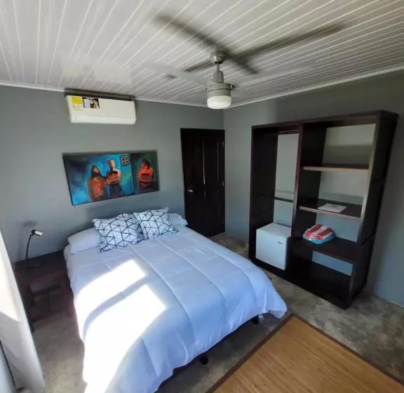 ユースホステル The Inn At Punta Mala