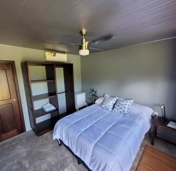 ユースホステル The Inn At Punta Mala