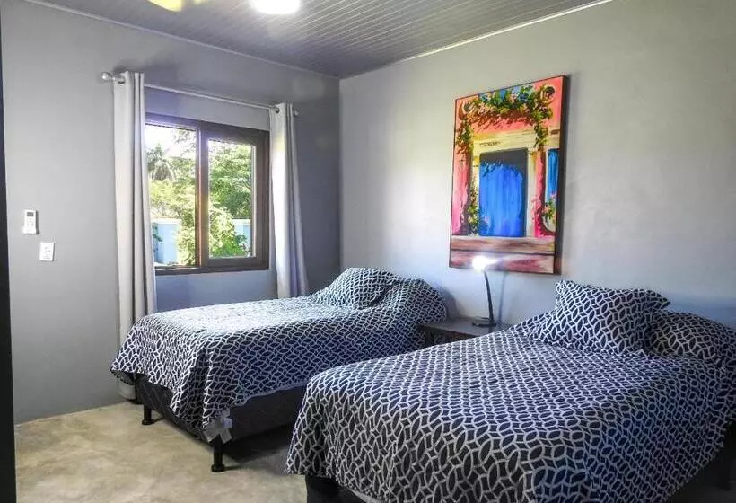 ユースホステル The Inn At Punta Mala