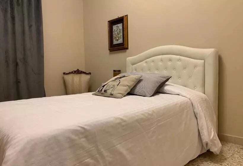 Aamiaismajoitus (B&B) Anna Rooms