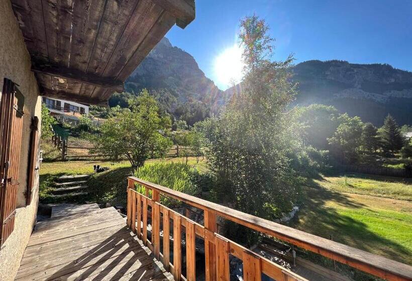 تختخواب و صبحانه Inspiration Montagne Chambre D Hôtes