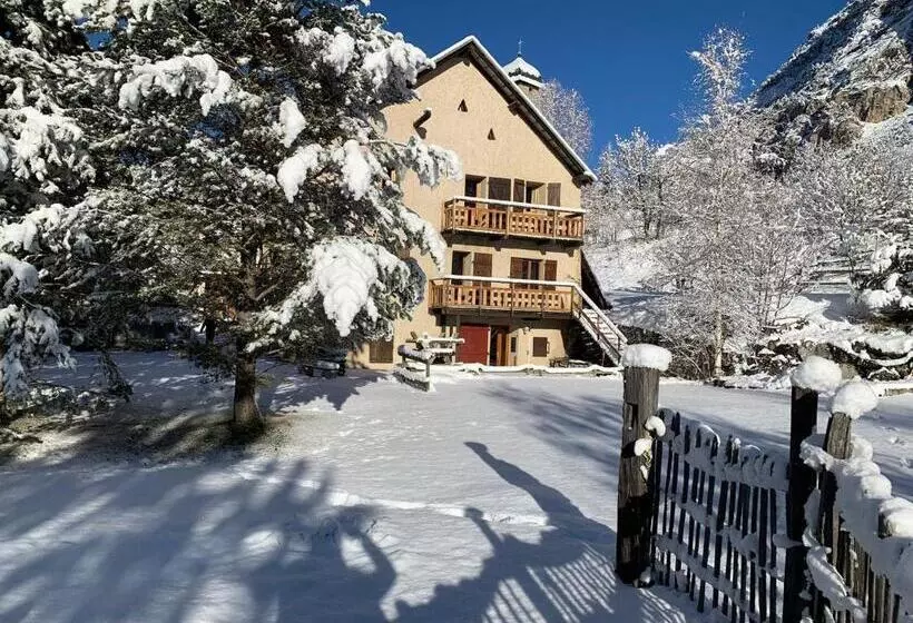 Aamiaismajoitus (B&B) Inspiration Montagne Chambre D Hôtes