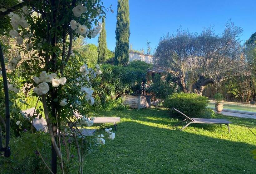 Bed and Breakfast La Paradoune 3