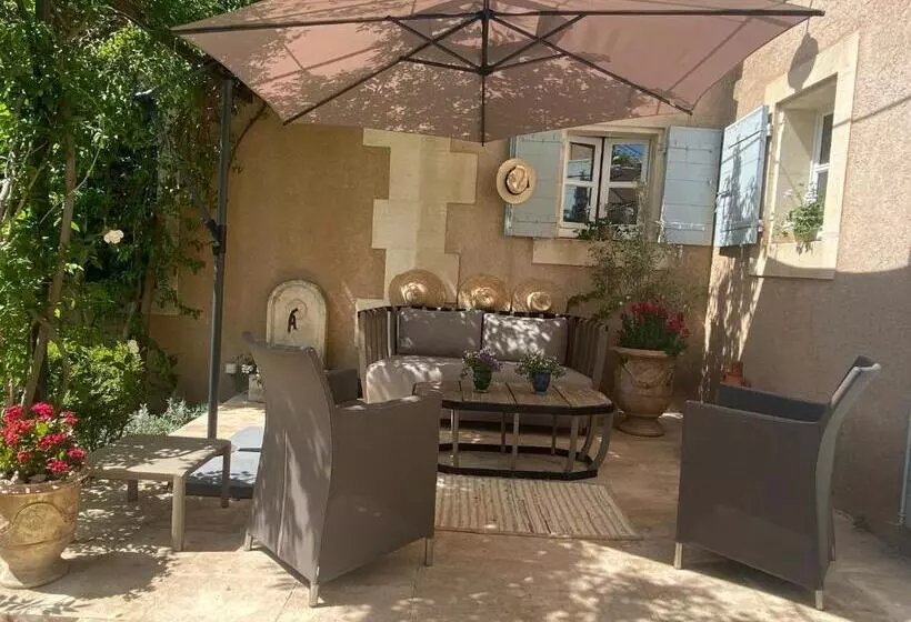 Aamiaismajoitus (B&B) La Paradoune 3
