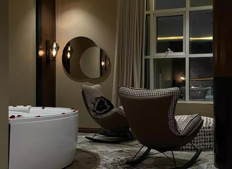 Horizon Hotel Suites
