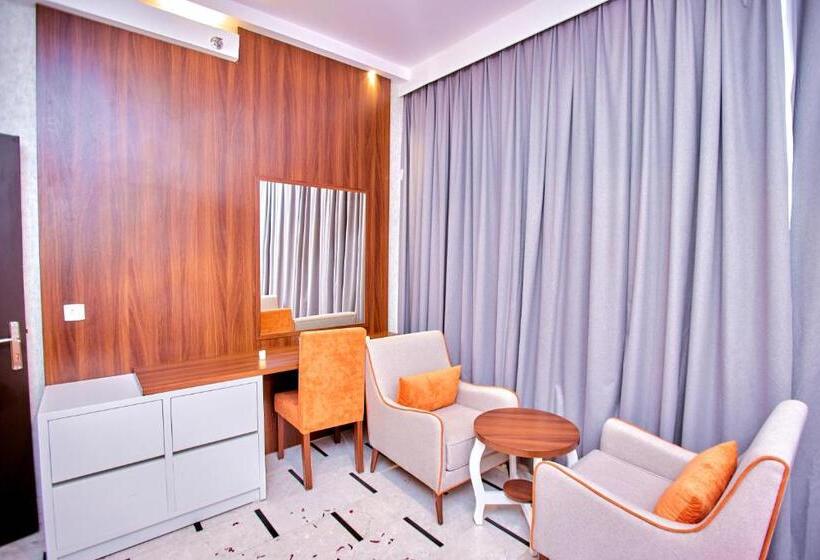 Horizon Hotel Suites