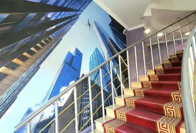هتل Ariva Center