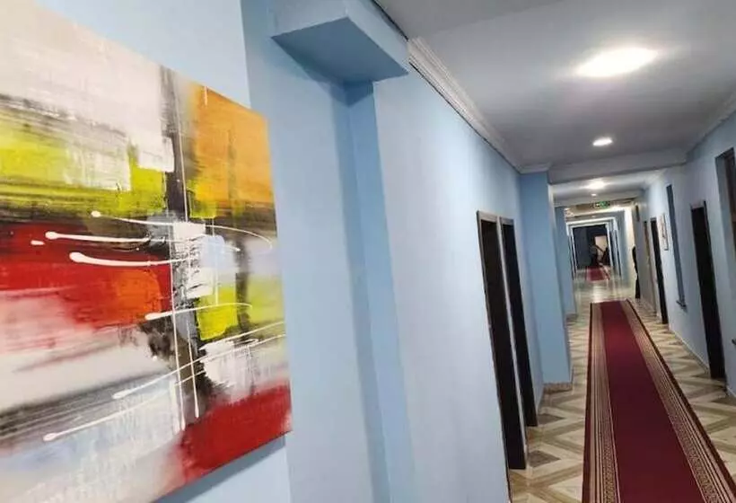 هتل Ariva Center