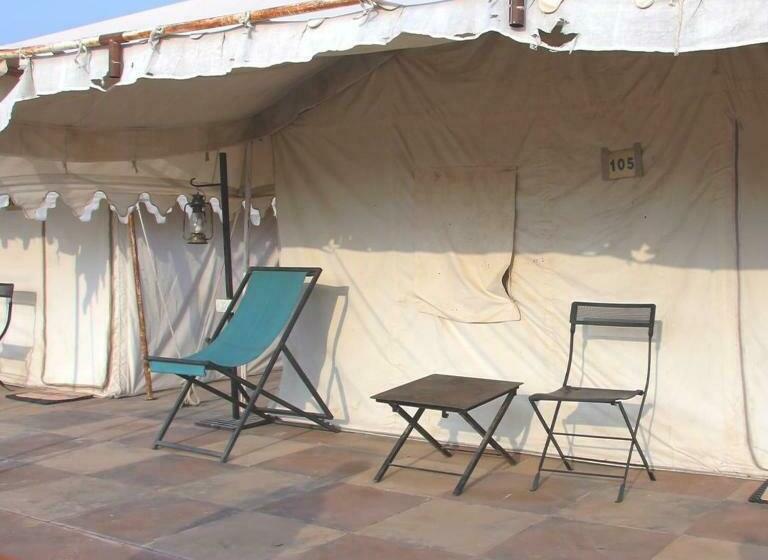 בית מלון כפרי Camp Thar