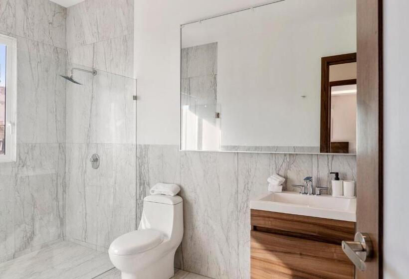 هتل Casa Herrmann Suites