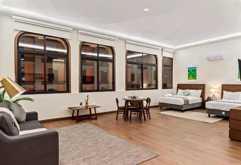 هتل Casa Herrmann Suites