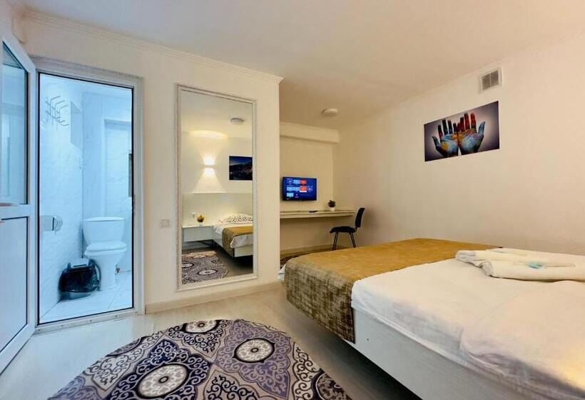 هتل کپسول Abs Guest House Osh