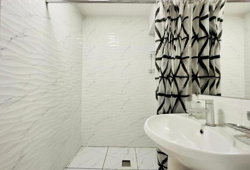 هتل کپسول Abs Guest House Osh