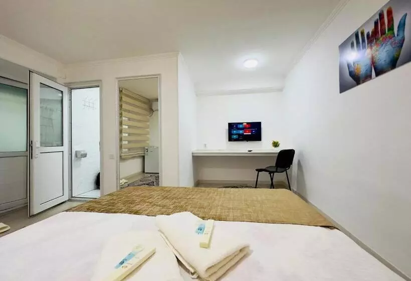 カプセルホテル Abs Guest House Osh