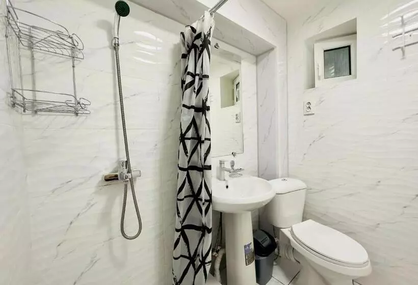 カプセルホテル Abs Guest House Osh