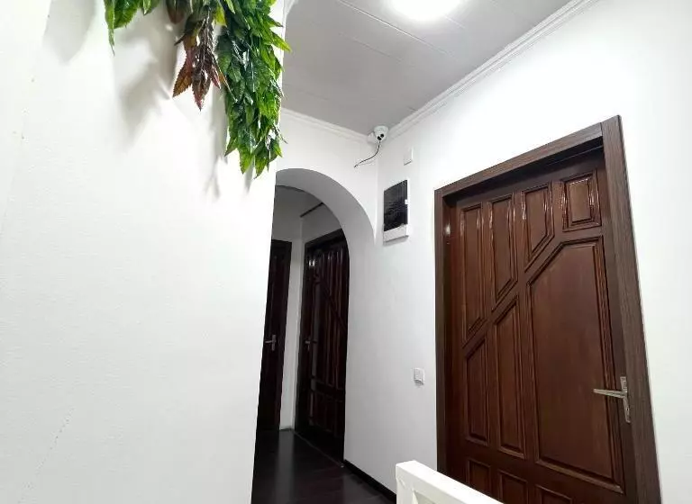 カプセルホテル Abs Guest House Osh