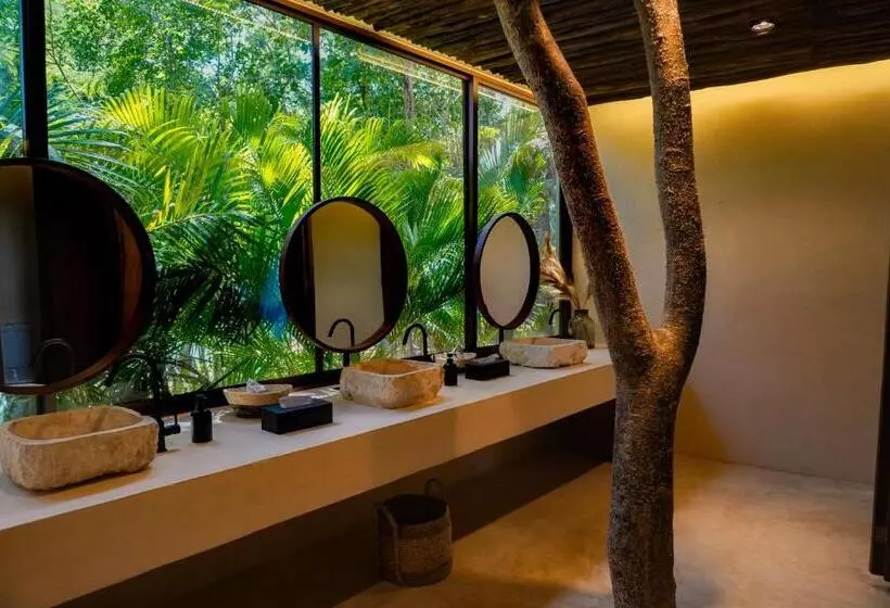 Hotelli Oriundo Luxury Nature Villas