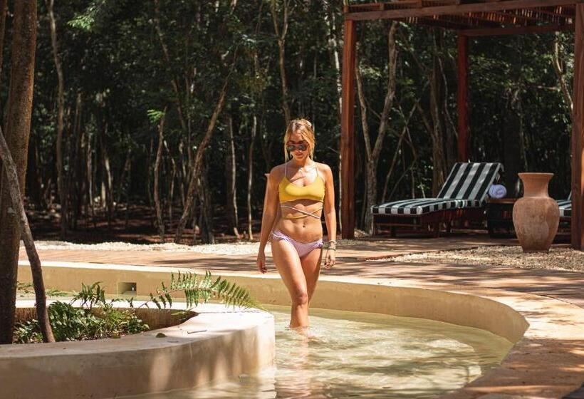 ホテル Oriundo Luxury Nature Villas