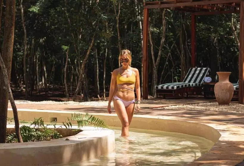 Hotelli Oriundo Luxury Nature Villas