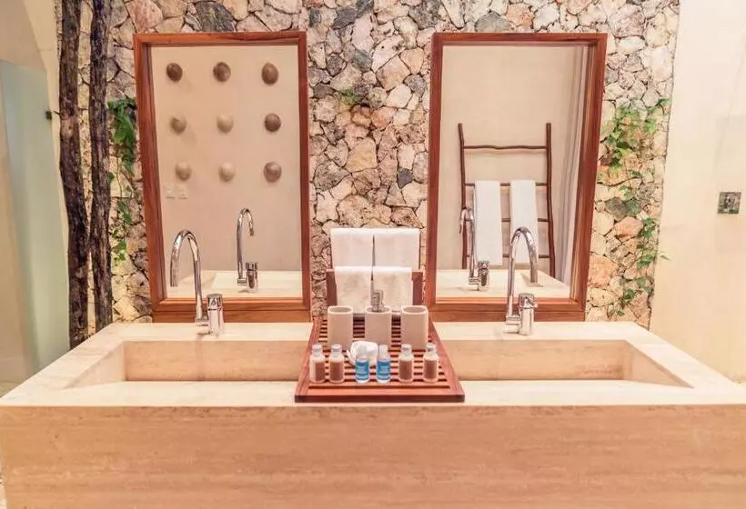 Hotelli Oriundo Luxury Nature Villas