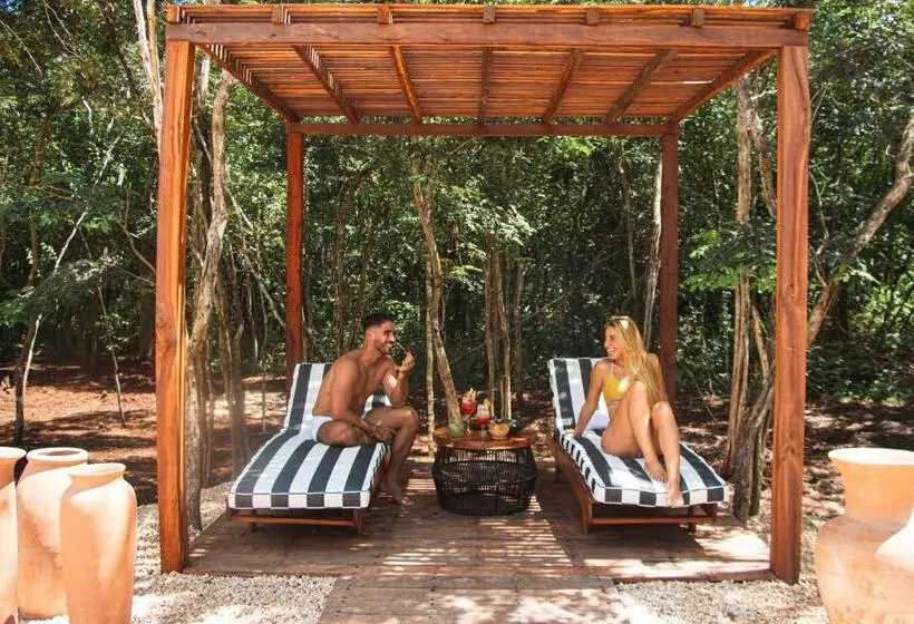 Hotelli Oriundo Luxury Nature Villas