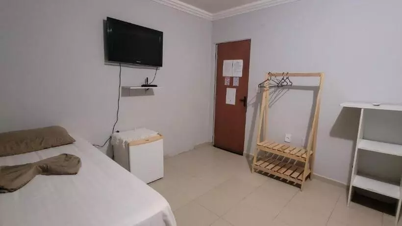 ホテル Pousada Primeiro Sol