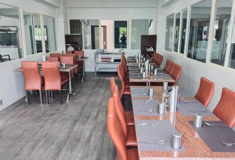 호텔 Pph Living Kvr Residency