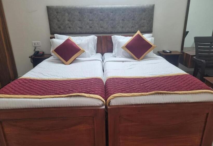 호텔 Pph Living Kvr Residency