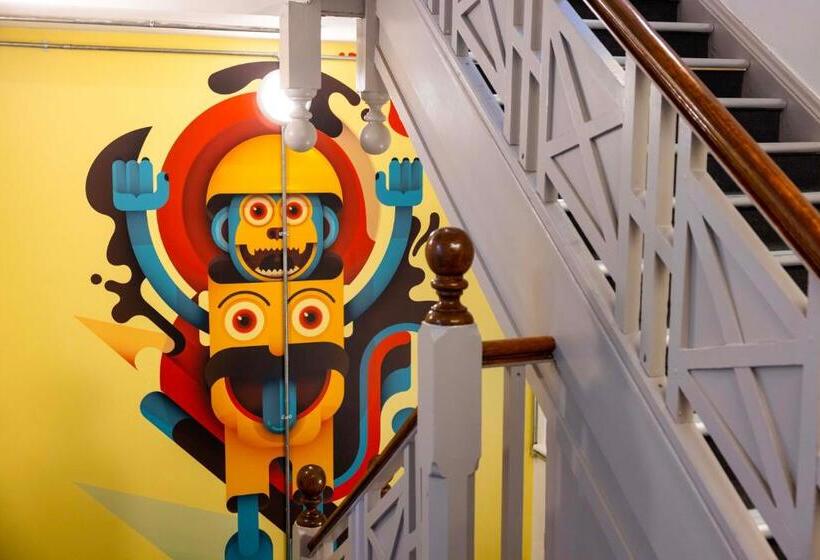 בית מלון כפרי Rezz Dublin