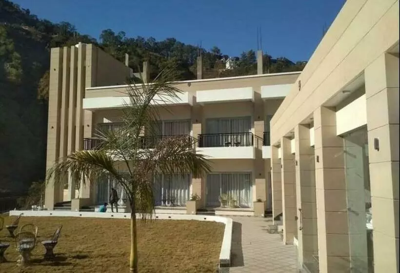 ホテル Royal Suites By Park Tree, Chakki Mor