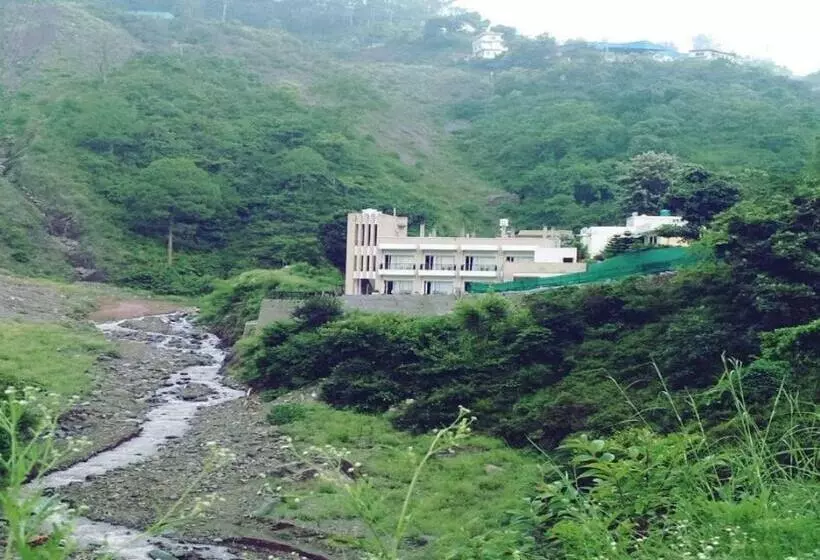 ホテル Royal Suites By Park Tree, Chakki Mor